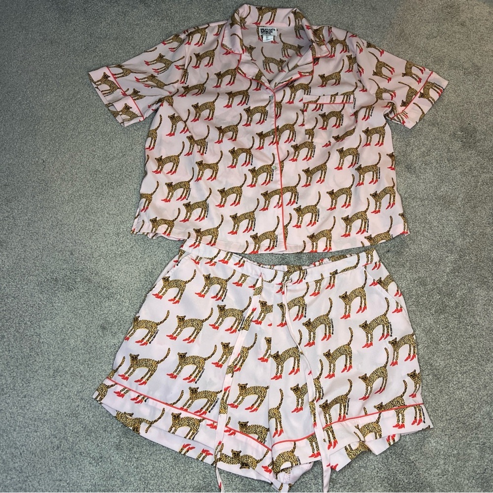 Bouffants & Broken Hearts Pink Leopard/Cheetah Stilettos PJs Shorts Pajama Set